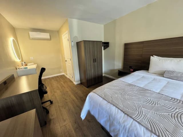 迪克西好萊塢飯店-特色客房, 1 張特大雙人床, 非吸煙房-4