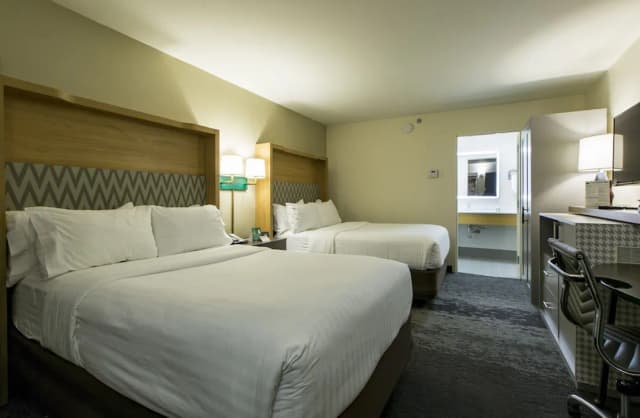ホリデイ イン シカゴ ノース ショア by IHG-スタンダード ルーム ダブルベッド 2 台-4