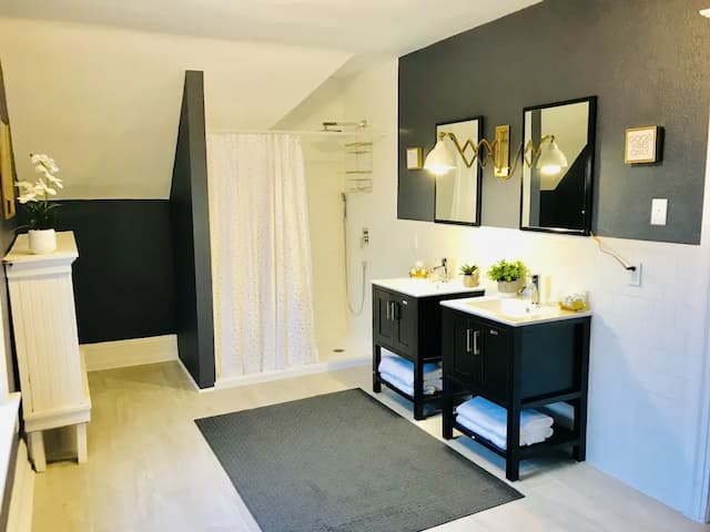 西雅圖藝術旅館-家庭客房-5