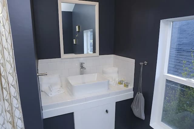 西雅圖藝術旅館-基本客房, 1 張加大雙人床 (No parking)-10