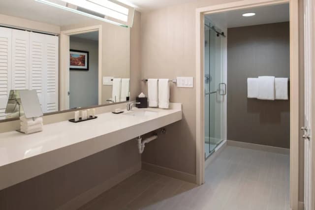 Courtyard by Marriott Seattle Sea-Tac Area-Suite, 1 Bedroom-4