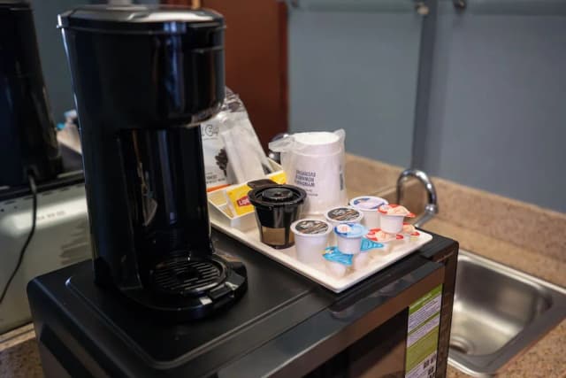 라마다 바이 윈덤 투퀼라 사우스센터-스탠다드룸, 퀸사이즈침대 2개, 금연, 강 전망-4