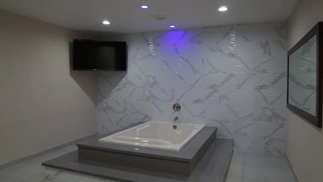 海洋微風旅館 - 洛杉磯國際機場-蜜月客房, 1 張特大雙人床, 非吸煙房, 按摩浴缸-2