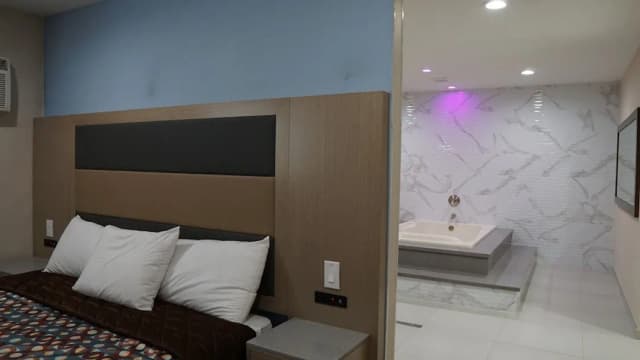 海洋微風旅館 - 洛杉磯國際機場-蜜月客房, 1 張特大雙人床, 非吸煙房, 按摩浴缸-5
