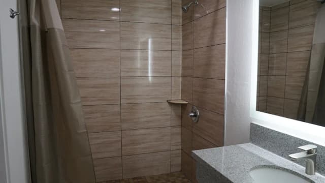 海洋微風旅館 - 洛杉磯國際機場-標準客房, 1 張特大雙人床, 吸煙房-8