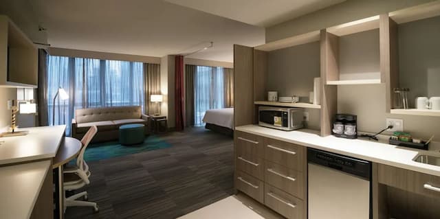 ホーム2 スイーツ バイ ヒルトン シカゴ リバー ノース-スタジオスイート キングベッド 1 台-3
