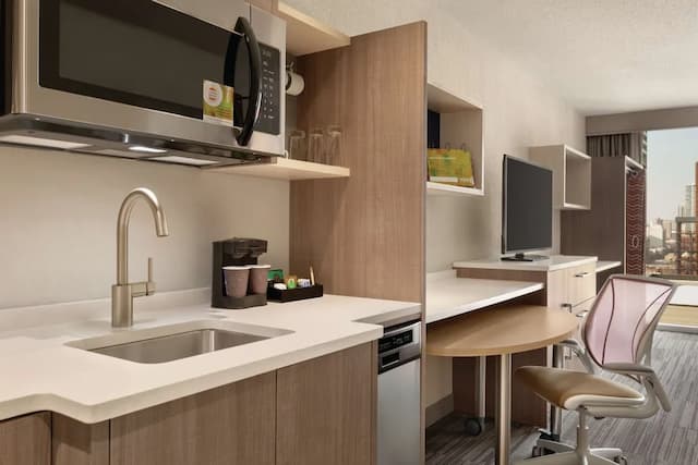 ホーム2 スイーツ バイ ヒルトン シカゴ リバー ノース-スタジオスイート キングベッド 1 台 シティビュー-3