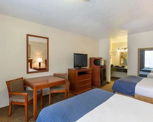 GreenTree Hotel & Extended Stay I-10 FWY Houston, Channelview, Baytown-Standard Double Room-1