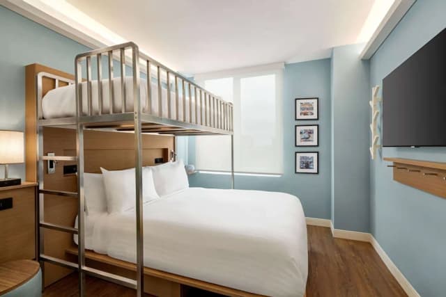 Wingate by Wyndham Bronx/Haven Park-1 Queen and 1 Twin Bunk Bed, Deluxe Room, Non-Smoking-2