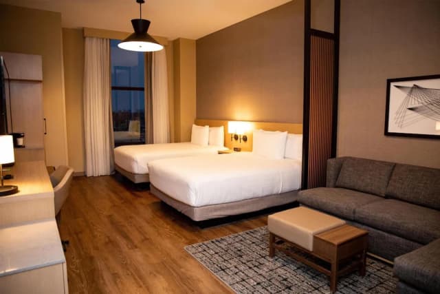 Hyatt Place Chicago/Wicker Park-Room (2 Queen Beds and 1 Sofa Bed)-5