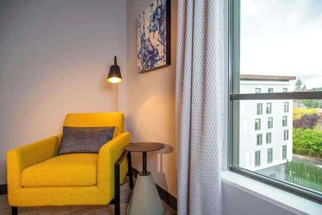 Hilton Garden Inn Redmond Seattle-Room, 1 King Bed-1