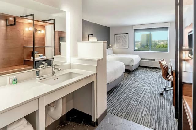 Four Points by Sheraton Los Angeles Westside-Room, 2 Queen Beds-7