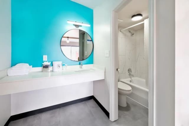 ハイツ ハウス  ホテル、アセンド  ホテル コレクション-スイート キングベッド 1 台 禁煙-6