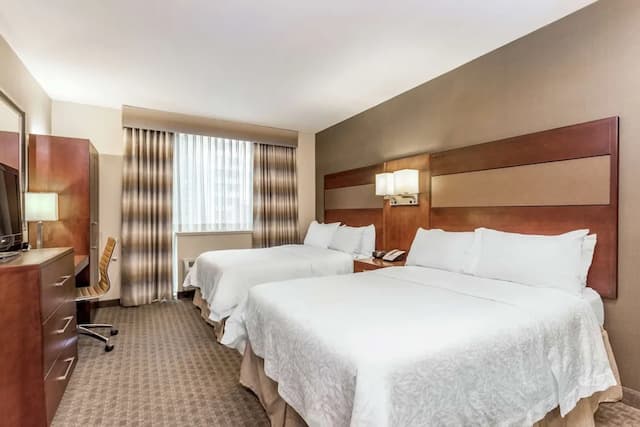 Hampton Inn Manhattan Grand Central-客房, 2 张双人床-1