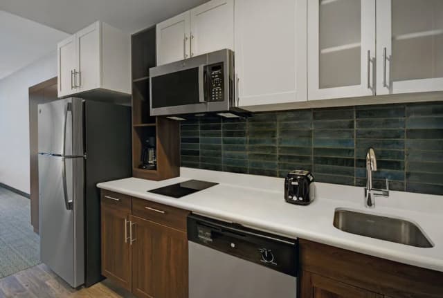 Staybridge Suites Houston Galleria Area by IHG-Studio Suite, Kitchen-5