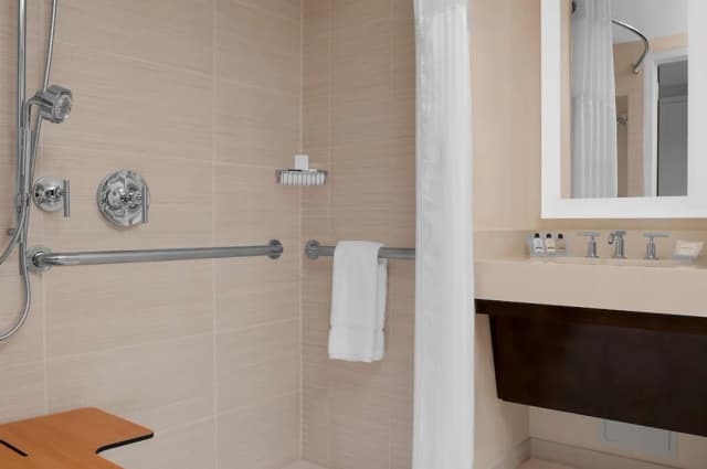 Hilton Garden Inn New York/Times Square Central-Room, 1 King Bed, Accessible (Hearing)-2