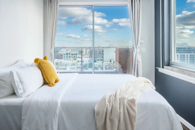 The Modernist Hotel-Penthouse Suite-7