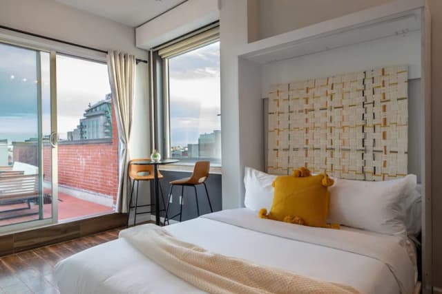 The Modernist Hotel-Studio Suite with Skydeck - Full Bed-2
