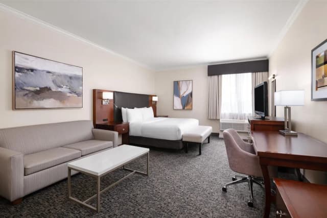 베스트 웨스턴 플러스 다운타운 인 & 스위트-스위트, 킹사이즈침대 1개, 금연, 냉장고 및 전자레인지-1