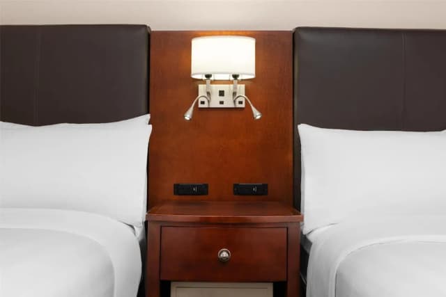 베스트 웨스턴 플러스 다운타운 인 & 스위트-스탠다드룸, 퀸사이즈침대 2개, 금연, 냉장고 및 전자레인지-3