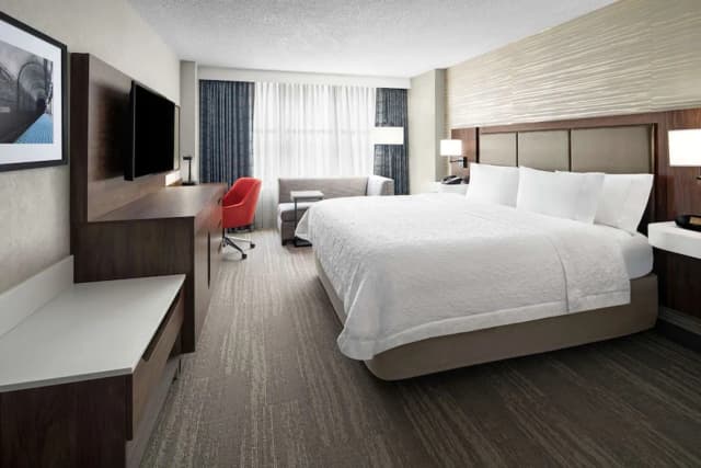 芝加哥市區歡朋套房飯店-標準客房, 1 張特大雙人床-2