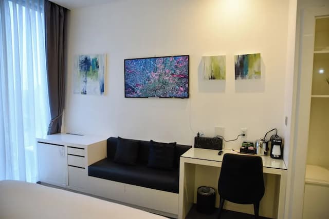 The One Boutique Hotel-Standard Room, 1 King Bed-9