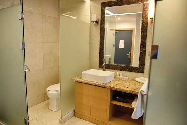 The One Boutique Hotel-Room, 1 King Bed, Balcony-13