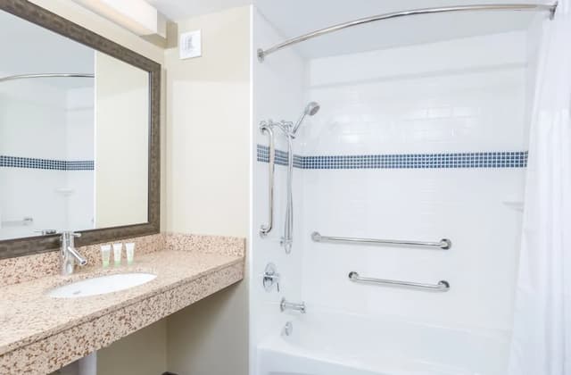Staybridge Suites Seattle - Fremont by IHG-套房, 2 间卧室, 无障碍, 厨房 (Communications, Mobility, Access Tub)-4