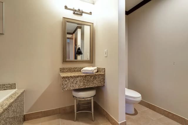 Dimond Center Hotel-Standard Room, 2 Queen Beds-16