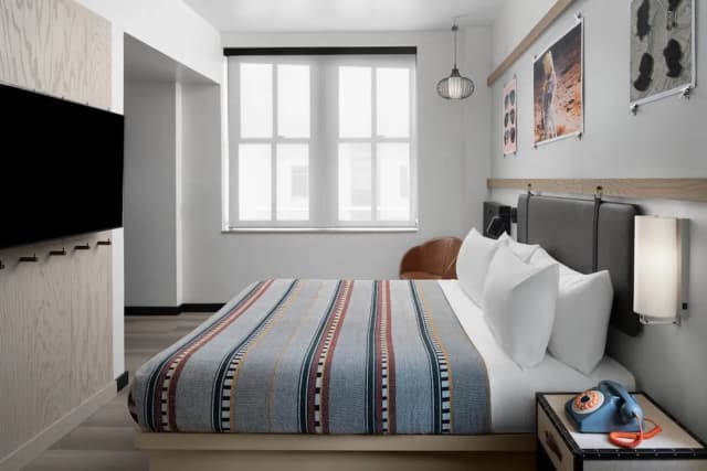 モクシー ヒューストン ダウンタウン-スタンダード ルーム キングベッド 1 台 (Hearing Accessible)-3