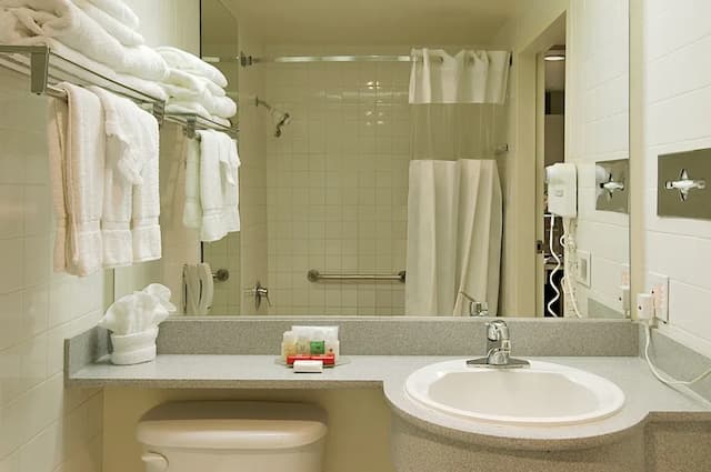 西荷里活溫德姆華美達廣場套房酒店-套房, 2 張標準雙人床, 非吸煙房 (One-Bedroom)-7