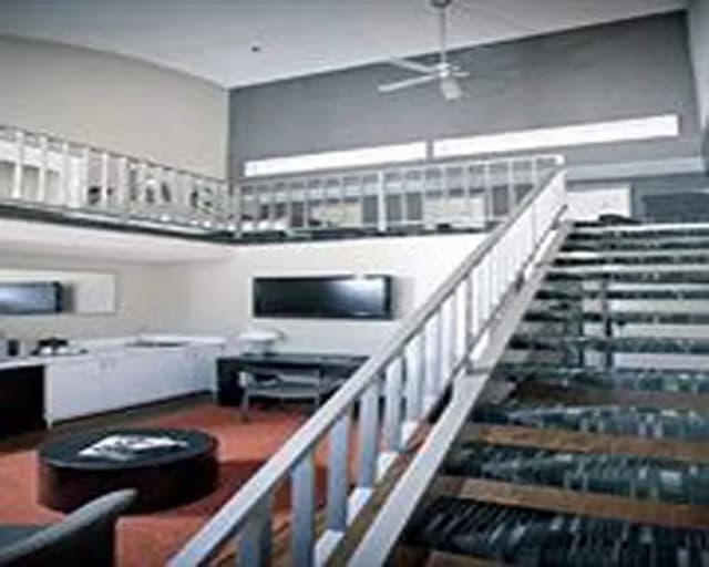 西荷里活溫德姆華美達廣場套房酒店-套房, 1 張特大雙人床, 非吸煙房 (Loft)-6