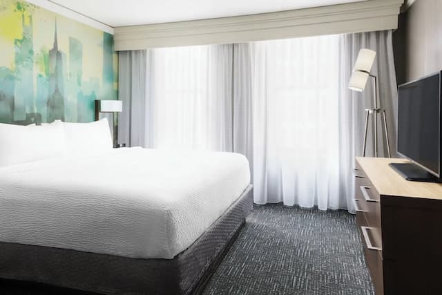 코트야드 바이 메리어트 시카고 매그니피션트 마일-룸, 킹사이즈침대 1개 및 소파베드-3