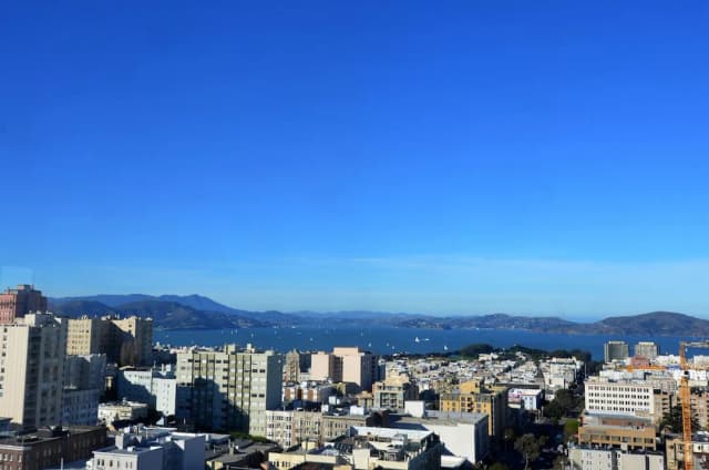 金蓋特威假日飯店 - IHG 旗下飯店-尊榮客房, 1 張特大雙人床, 邊間-3