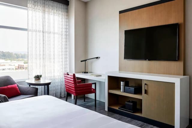 Seattle Marriott Redmond-Club Room, 2 Double Beds-1