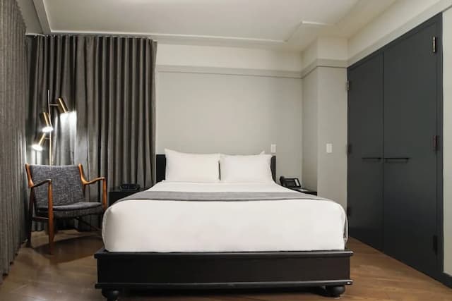 더 틸러리  호텔-클래식룸-3