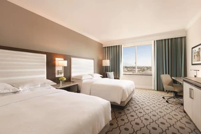 ヒルトン ロサンゼルス / サン ガブリエル-クイーンサイズベッド 2 台 スーペリア-1