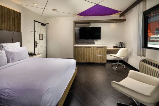 此刻飯店-豪華開放式套房-2