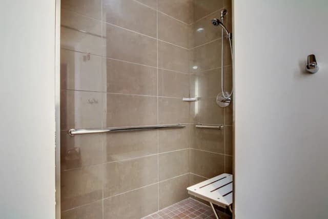 芝加哥埃文斯頓凱悅嘉寓酒店-客房, 1 張特大雙人床, 無障礙-4