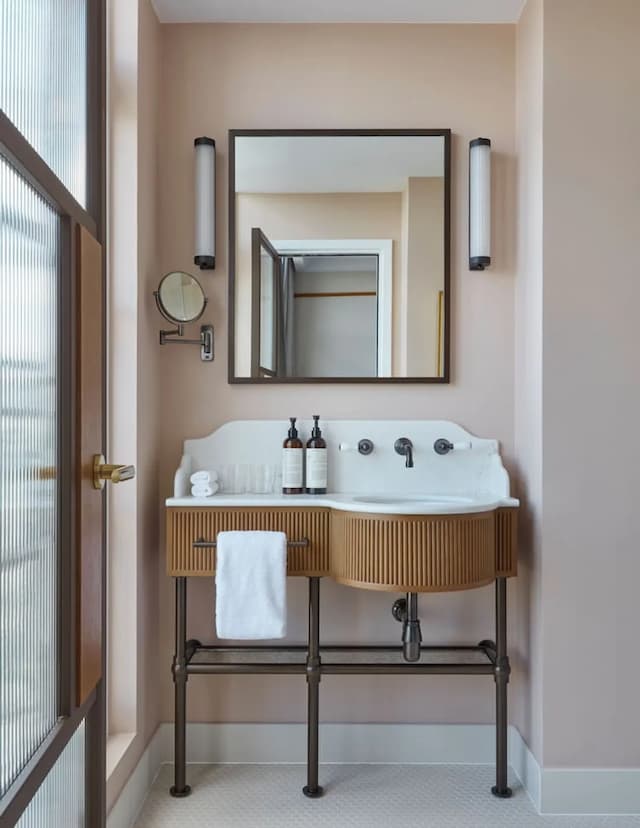 Miiro Le Grand Hôtel Cayré-La Chambre - Eiffel Tower View-6