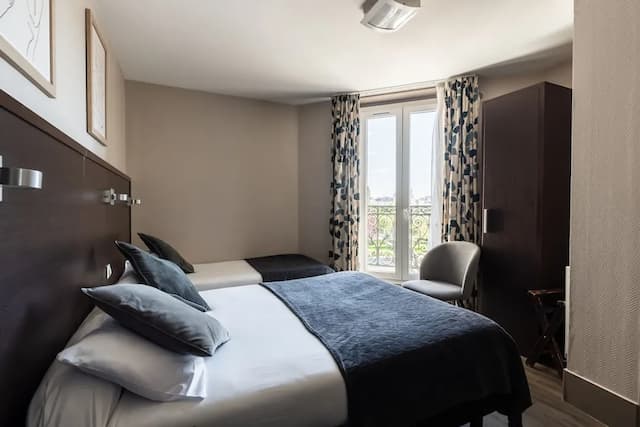 Hôtel Bristol Nord-經典三人房-1