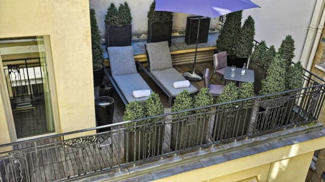 Hôtel Montaigne-Suite, 1 King Bed, Terrace, City View-5