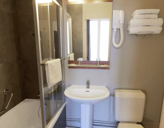 호텔 파리 빌레트-더블룸 (1 or 2 persons)-3