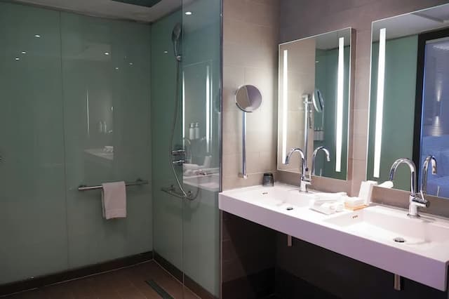 鉑爾曼巴黎埃菲爾鐵塔飯店-普通套房, 1 張特大雙人床和 1 張沙發床-5