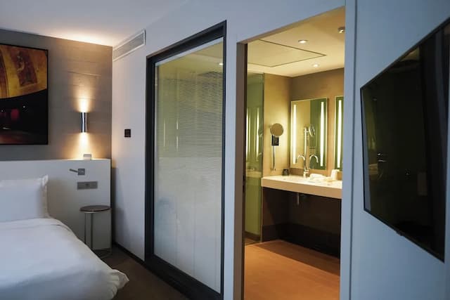 鉑爾曼巴黎埃菲爾鐵塔飯店-普通套房, 1 張特大雙人床和 1 張沙發床-1