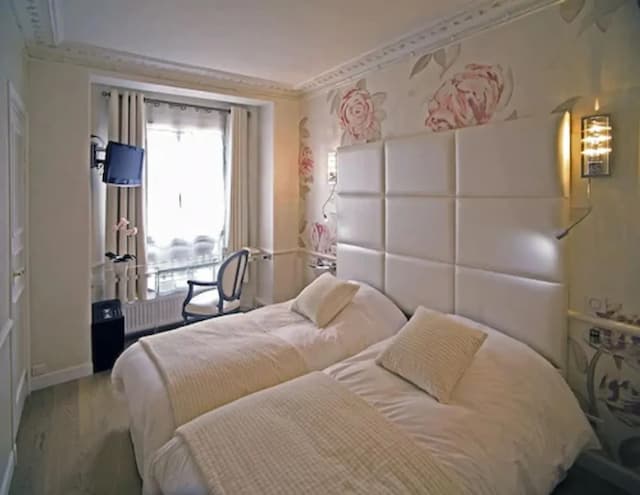 Hôtel Gavarni-Classic Twin Room, 2 Twin Beds-3