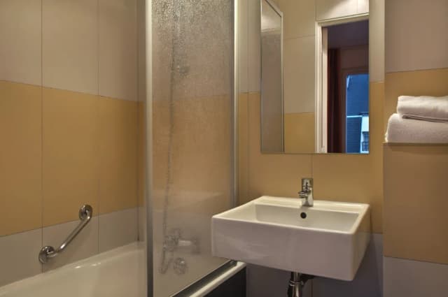 Louisa Hotel-双人房-9