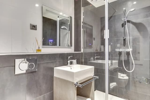 Kyriad PARIS 12 Nation-三人房-5