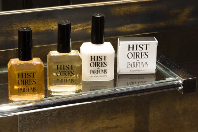 オテル ル シャ ノワール-スタンダード ダブルまたはツインルーム-12