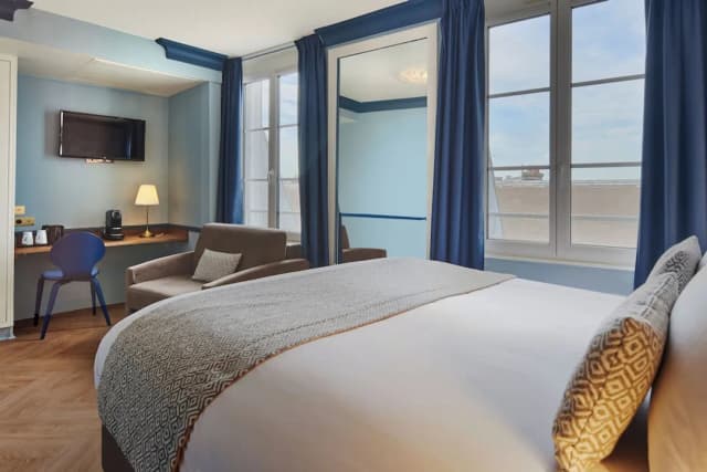 快樂文化妮維亞飯店-經典三人房-3